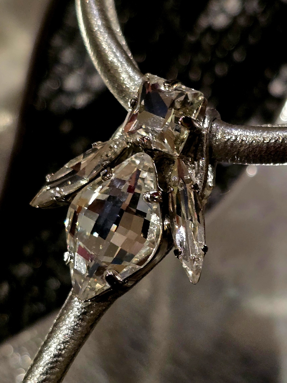 Giuseppe Zanotti Silver Metallic T-Strap Sandals - Picture 5 of 14